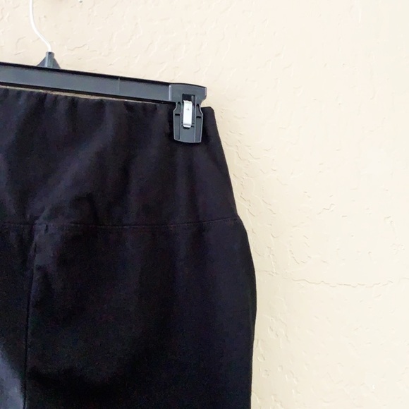 Chico’s a energy Medallion Embroidered Comfort Thick Leggings‎ - Picture 8 of 9